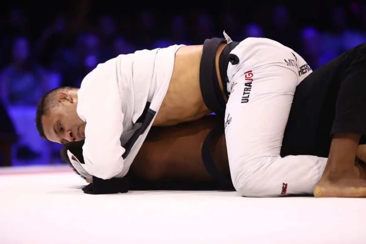 Fellipe Andrew é o campeão meio-pesado do BJJ Stars. Foto: Omoplata Films