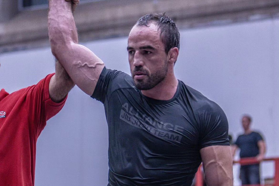 Fabio Caloi vence luta no ADCC Trials São Paulo. Foto: Marianinha BJJ