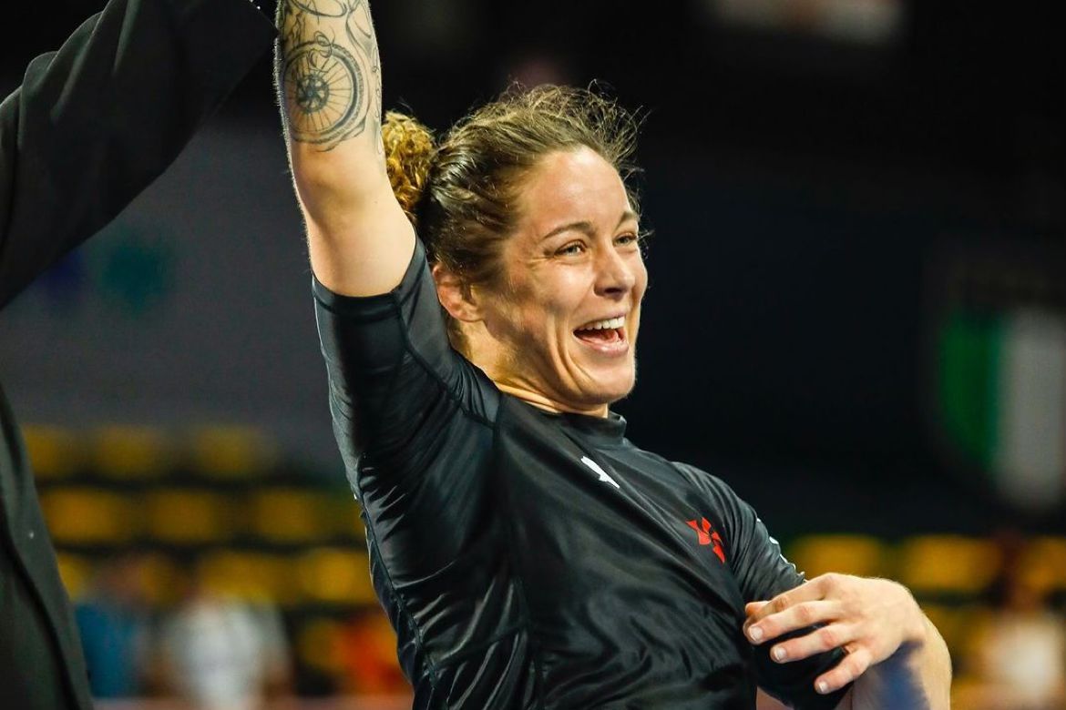 Aurelie Le Vern vibra com a vitória no Europeu Nogi. Foto: Lu Nivers Athletics