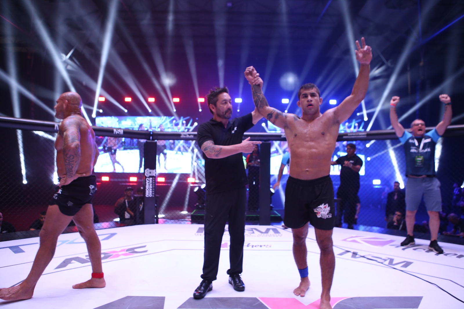 Henrique Ceconi derrotou Roberto Cyborg no ADXC 3. Foto: ADXC