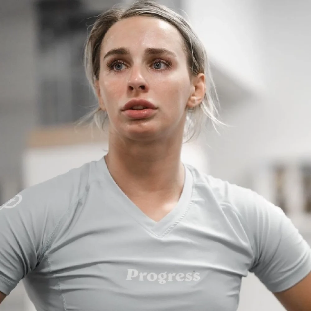 Ffion Davies sofre lesão e está fora do WNO 22; conheça sua substituta