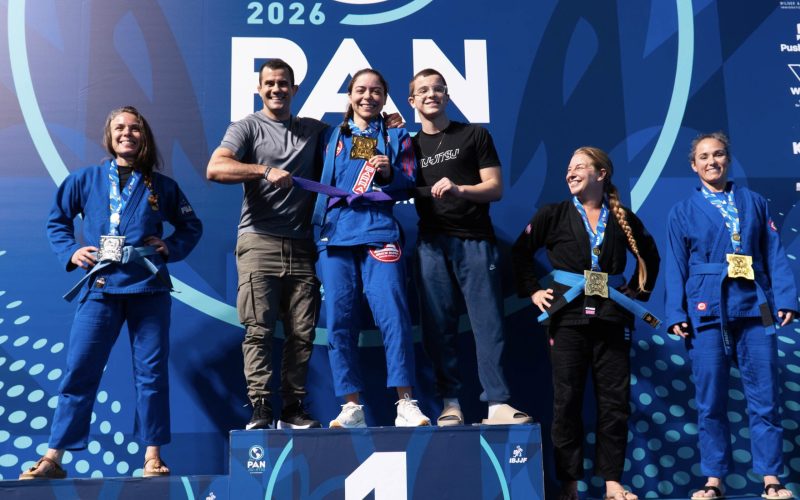 Ivan Rocha, Camila Almeida e Gregor Rocha no Pan 2026 da IBJJF. Foto: Reprodução