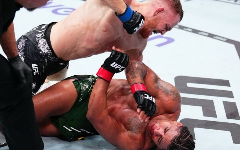 Jack Della Maddalena derrotou Gilbert Durinho por nocaute no UFC 299. Foto: Divulgação/UFC