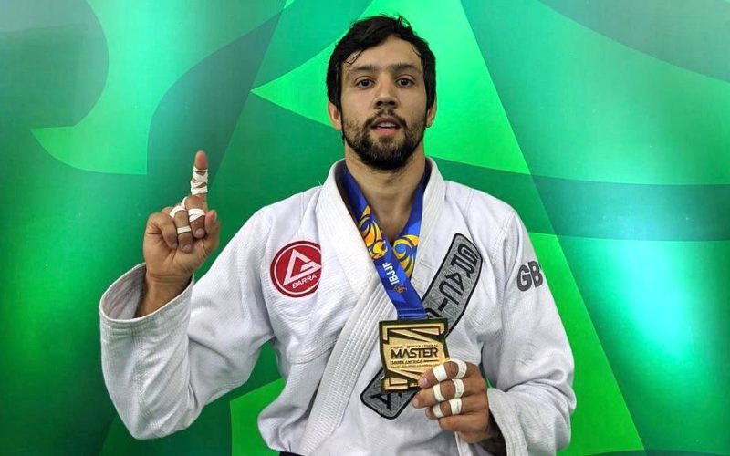 Matheus Valentim foi campeão do Internacional Master em 2022. Foto: Divulgação/CBJJ