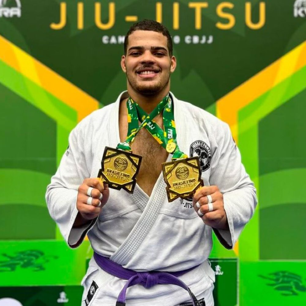 Adrian Roberto brilhou no Campeonato Brasileiro de Jiu-Jitsu. Foto: Divulgação/CBJJ