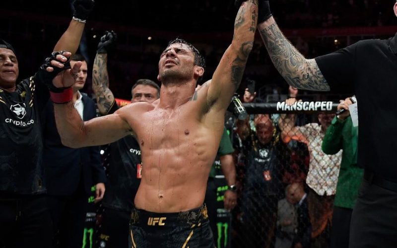 Alexandre Pantoja derrotou Steve Erceg na luta principal do UFC 301. Foto: Divulgação/UFC