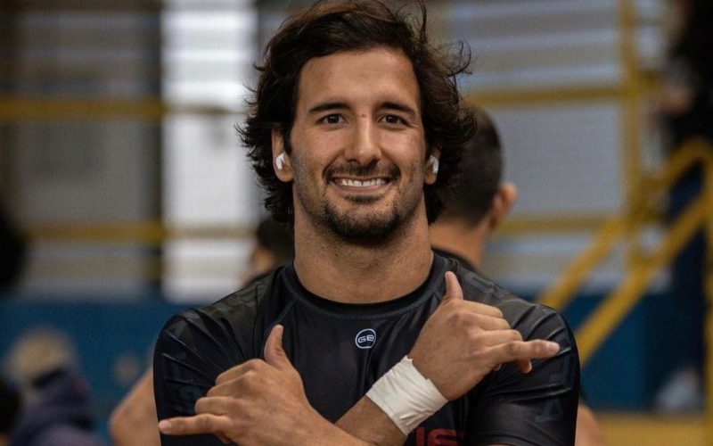 Servio Tulio entra em ação no BJJ Stars. Foto: Ana Assis/Almada Fight Media