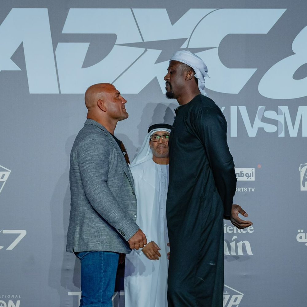 Roberto Cyborg e Haisam Rida durante a encarada oficial. Foto: ADXC