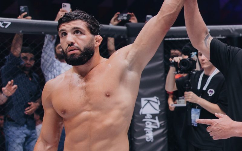 Arman Tsarukyan estreou com vitória no ADXC. Foto: ADXC